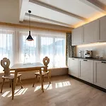 Weingut Schmid Oberrautner Apartment *